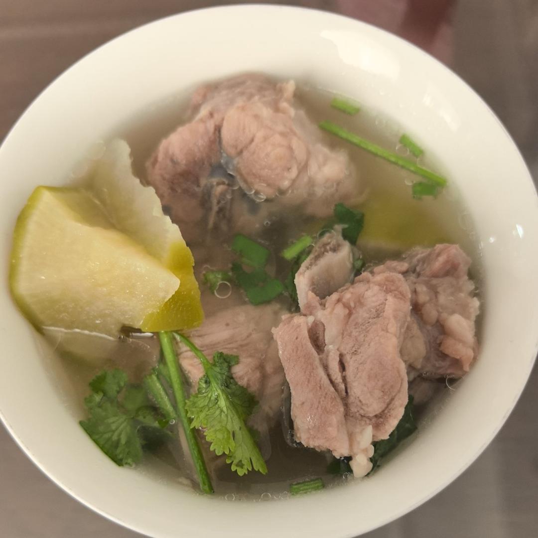 羊肉汤(炖萝卜)