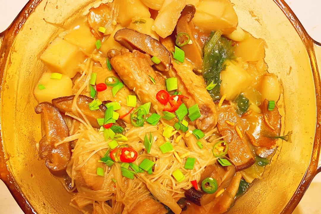 【黄焖鸡米饭】
