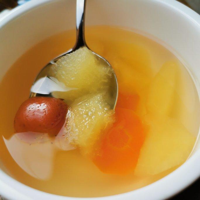 苹果胡萝卜汤 寒咳热咳都适合