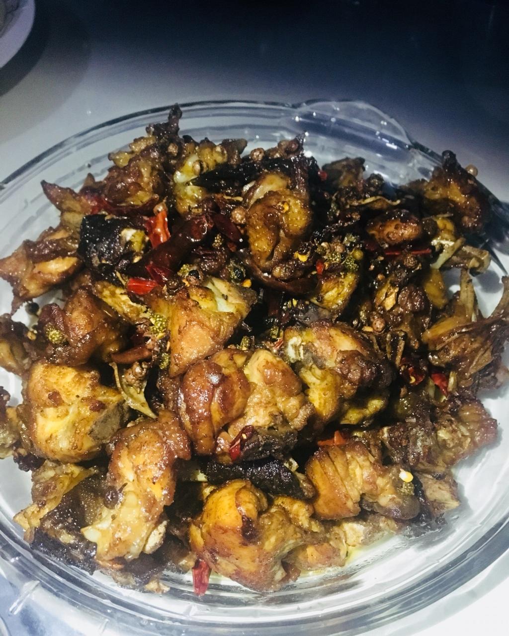 干煸辣子鸡