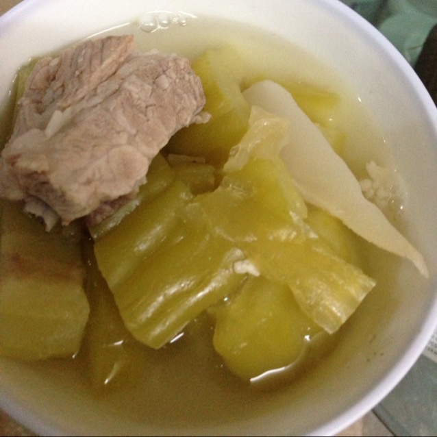猪骨黄豆苦瓜汤