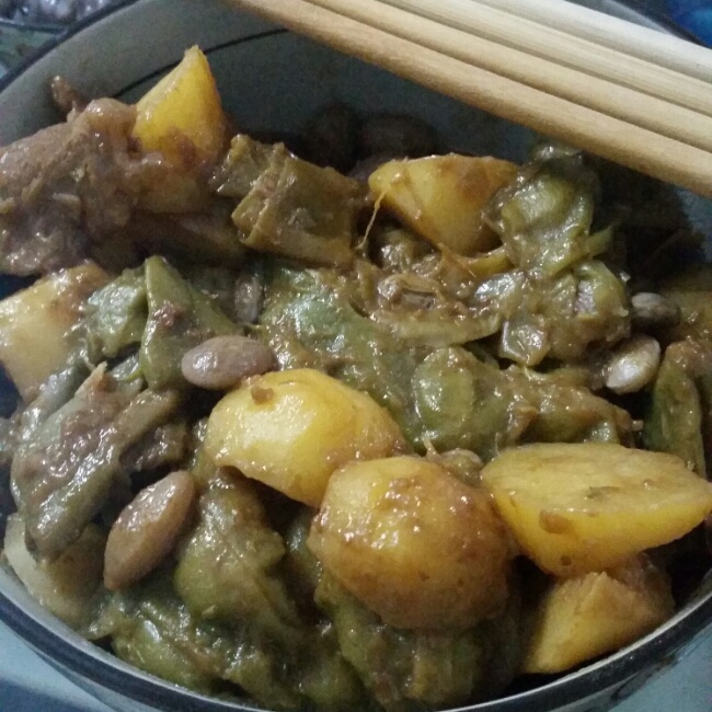 土豆炖豆角