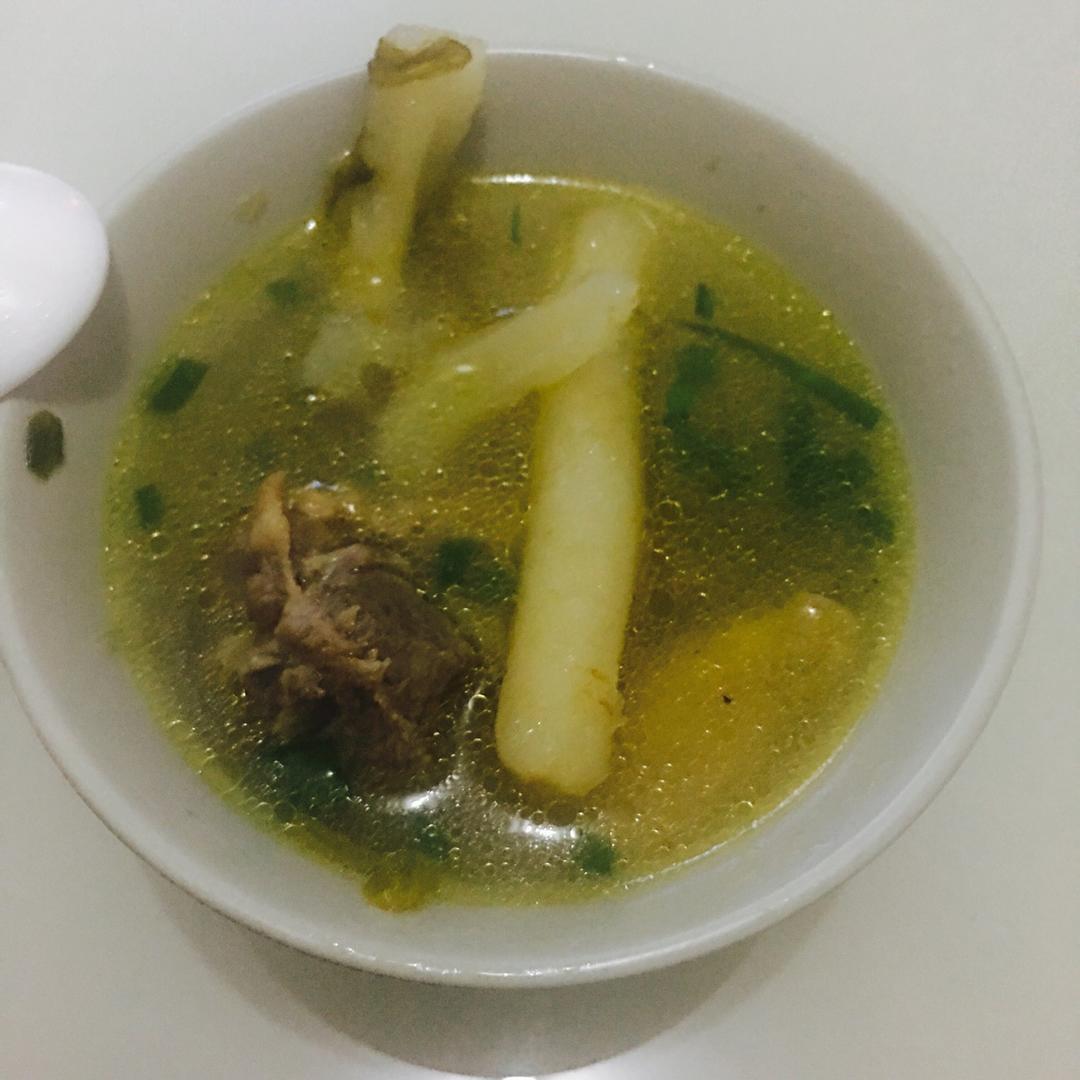 红枣天麻炖土鸡