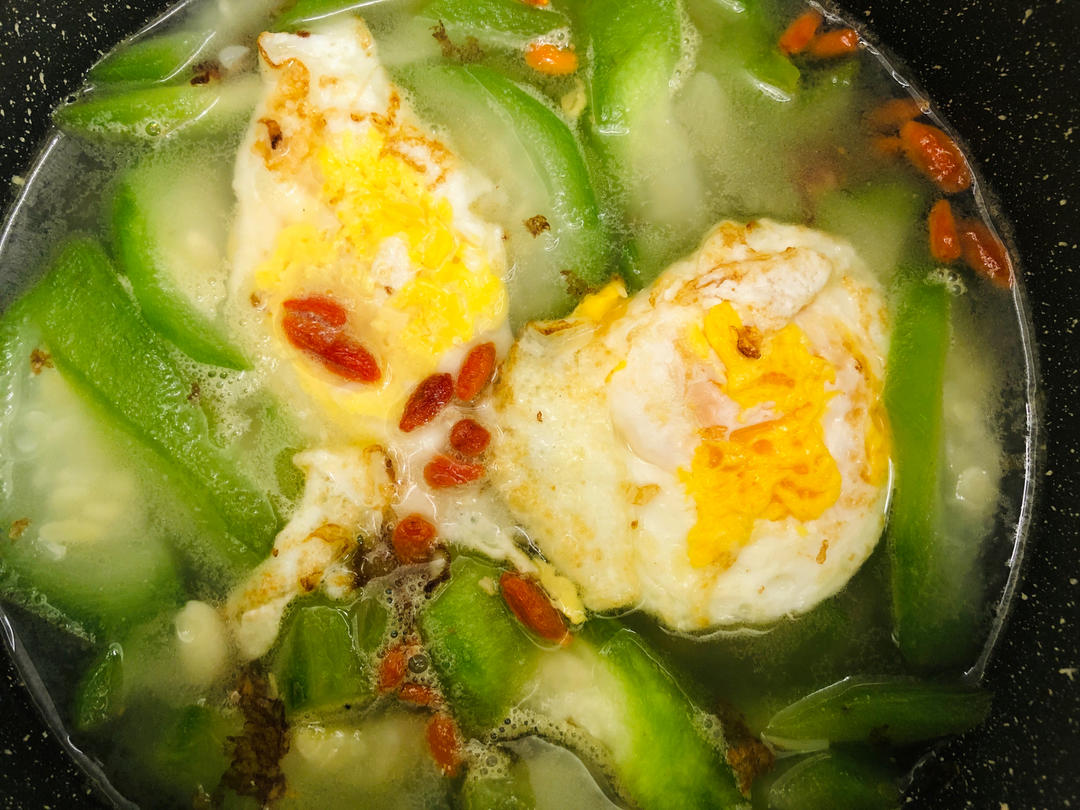 鲜掉眉❗️❗️好喝到哭的丝瓜煎蛋汤