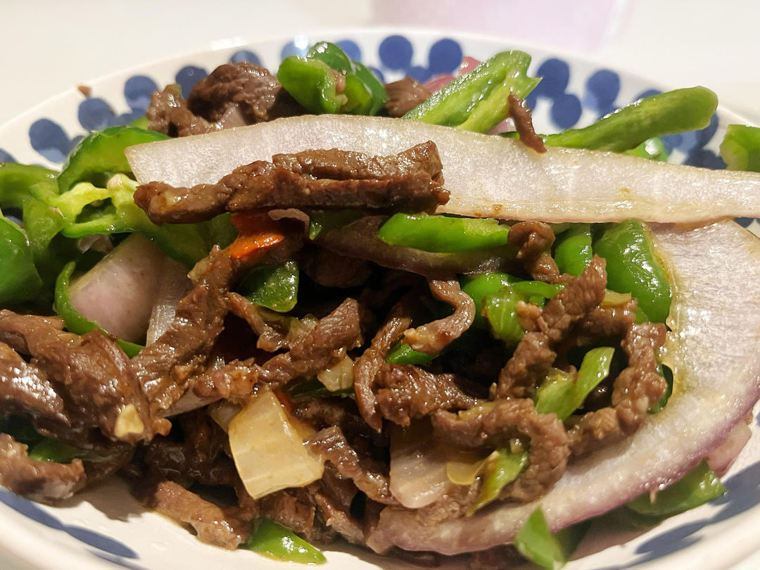 青椒洋葱炒牛肉丝