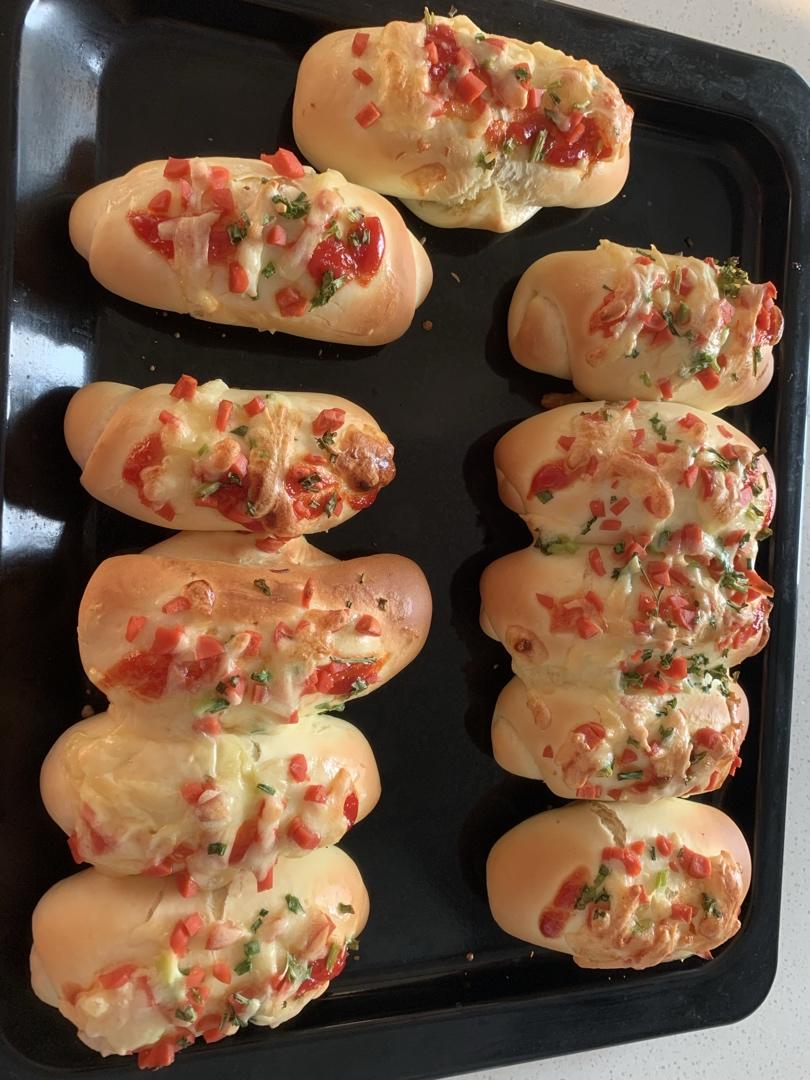 芝士火腿肉松香葱面包