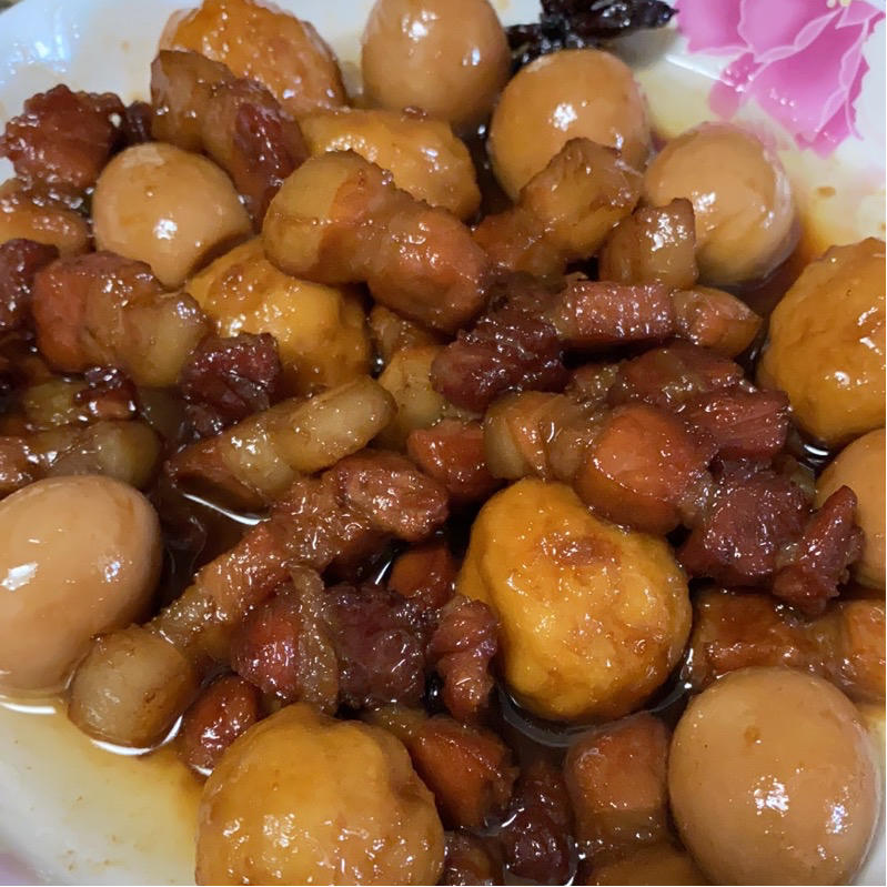 卤肉饭（小朋友也可以吃的喔）