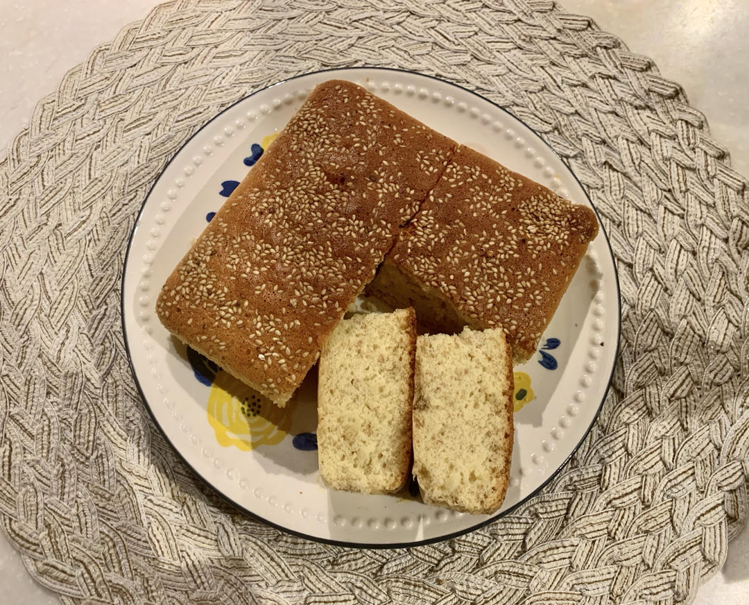 非常简单的老式蜂蜜蛋糕