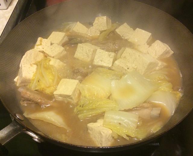 排骨炖豆腐（鲁味）的做法