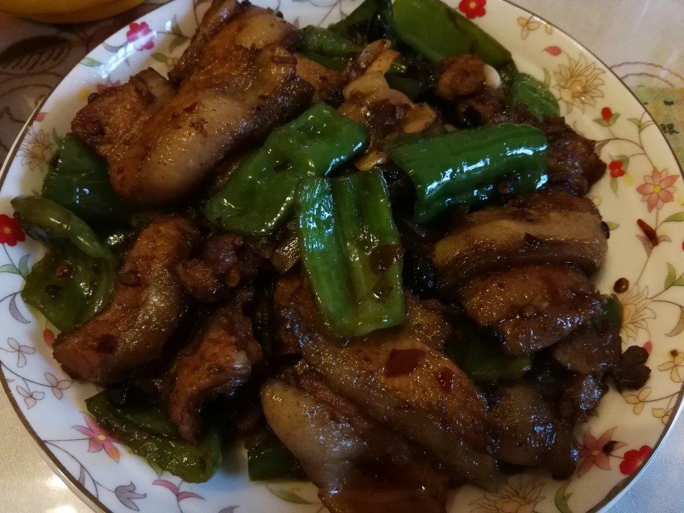 成都人家里的青椒回锅肉