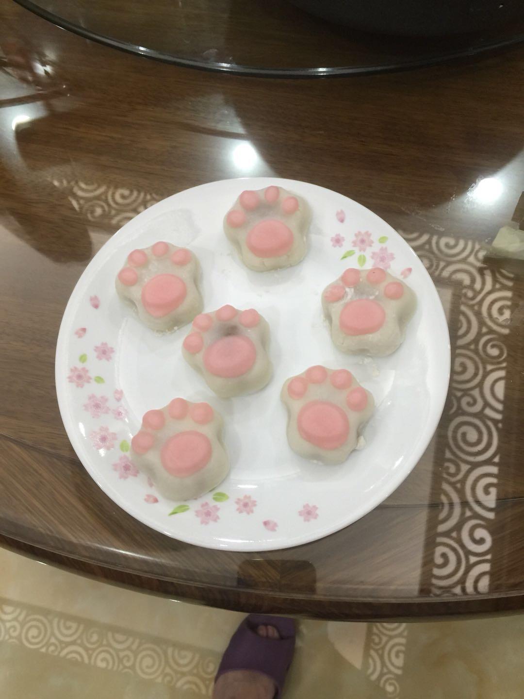 萌萌哒！猫爪冰皮月饼