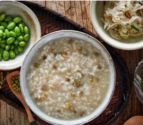 绿豆粥（养生粥品）美善品小美食谱