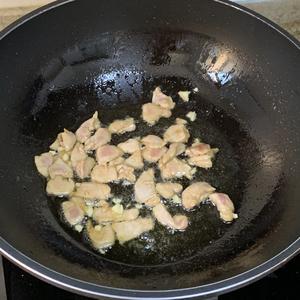 藕片炒肉的做法 步骤4