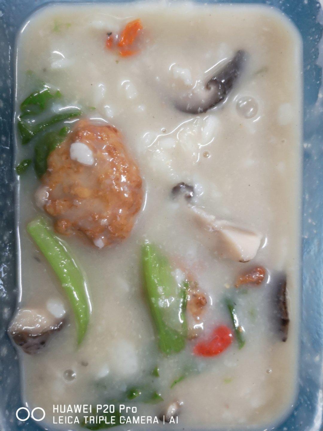 腊肉大蒜煮豆丝