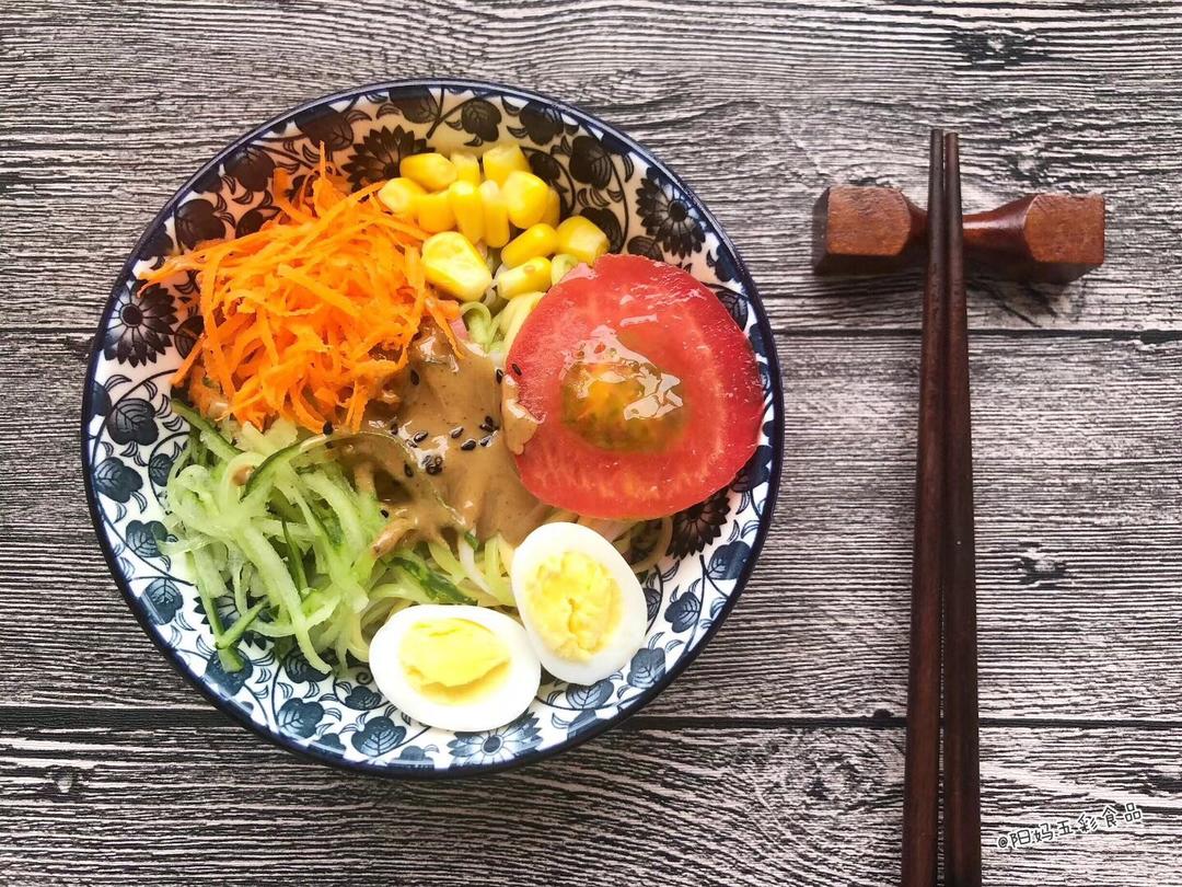 五彩清凉面的做法