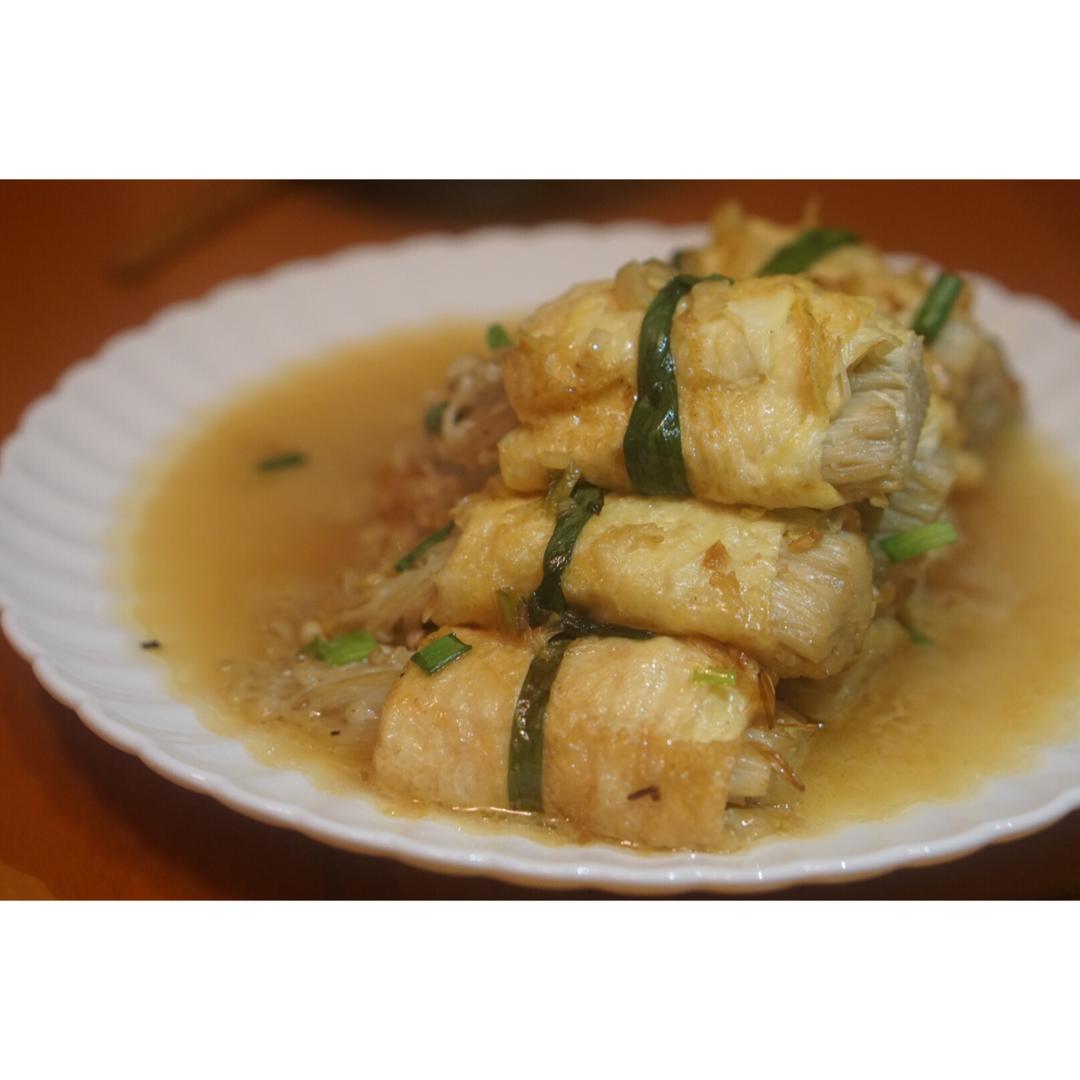 豆皮卷金针菇
