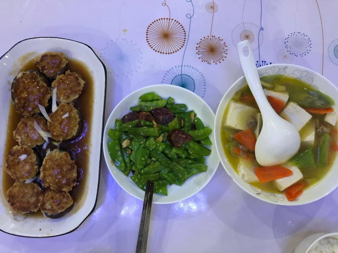 美味的肉酿香菇～～孩子爱吃的下饭菜