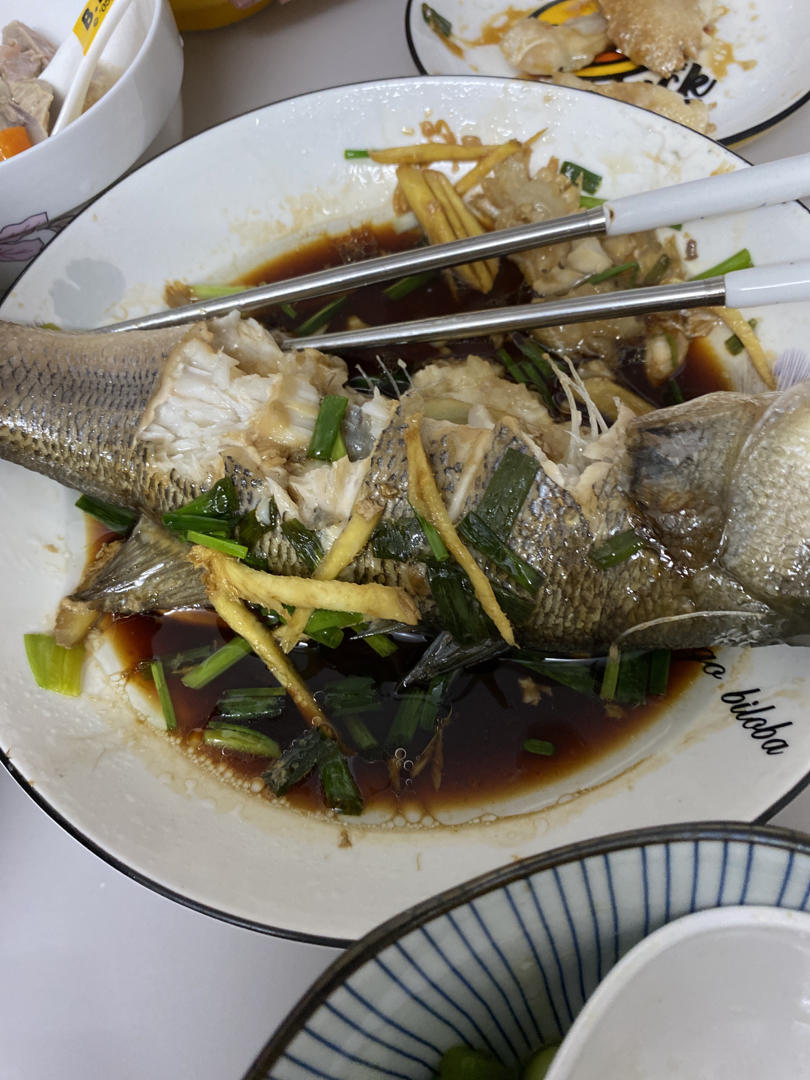 清蒸鲈鱼