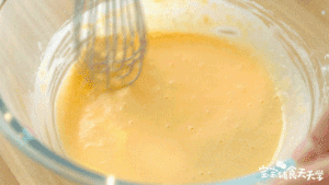 酸奶舒芙蕾蛋糕 宝宝辅食天天学的做法 步骤7