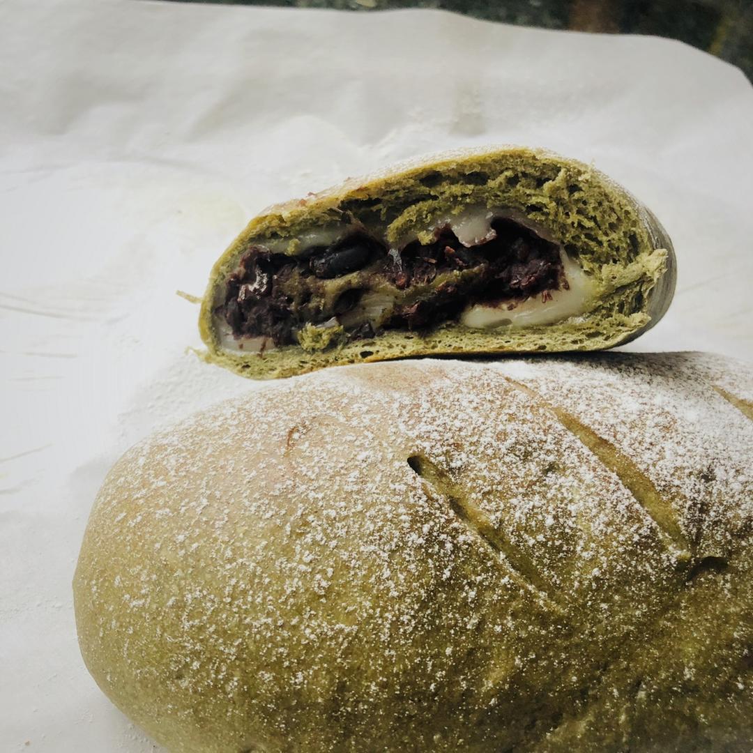 抹茶麻薯红豆软欧包