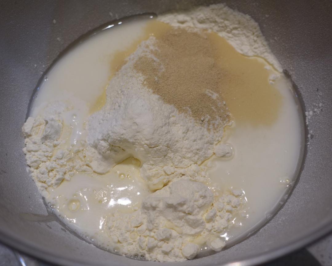 纯奶手撕吐司的做法 步骤1