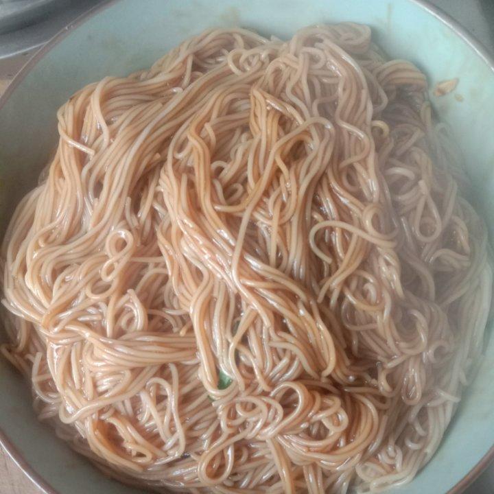 单人午餐：葱油拌面