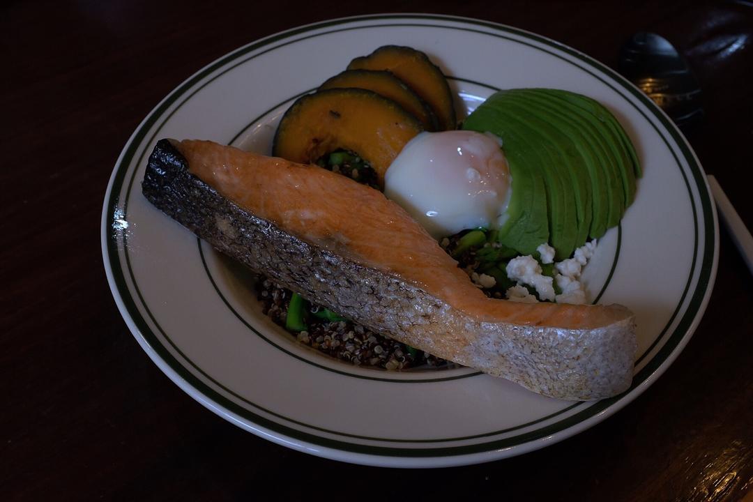 【健康三餐】藜麦三文鱼炒饭