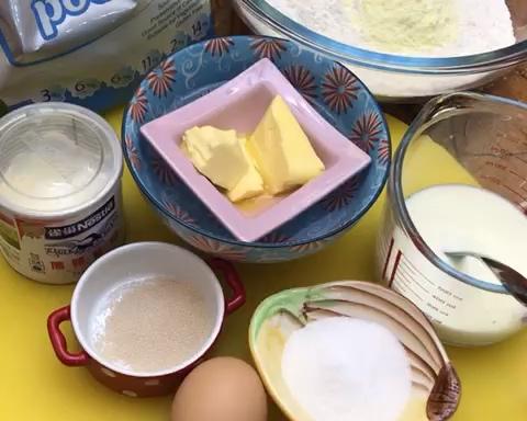 纯奶手撕吐司的做法 步骤1