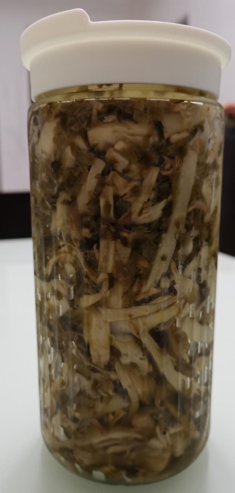 鲜笋的一种吃法与保存方法——笋丝雪菜与罐头
