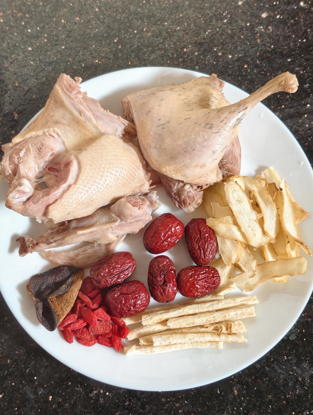 沙参玉竹老鸭汤·养阴润燥