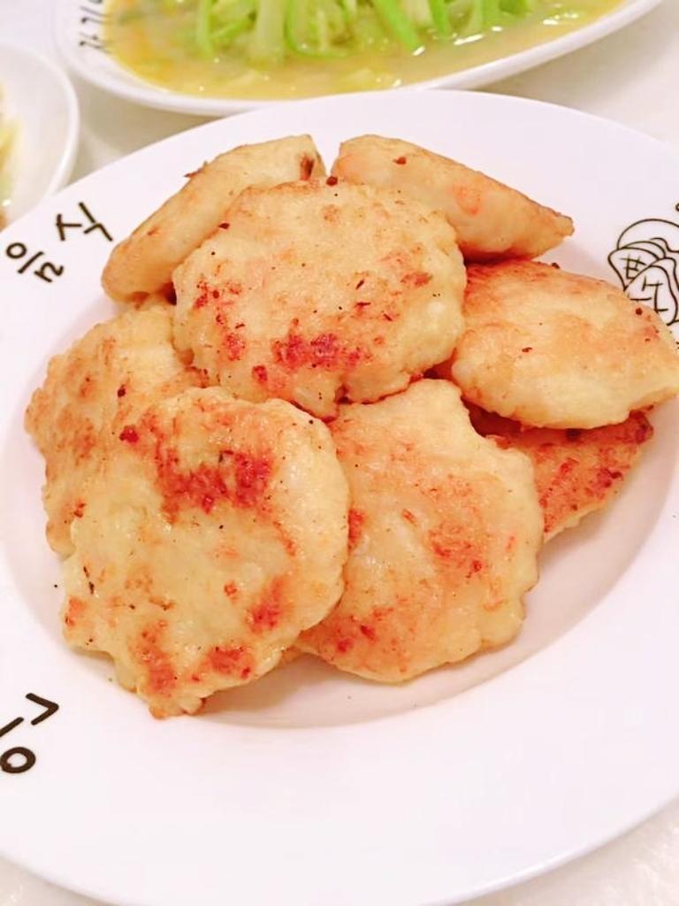 家庭自制煎虾饼的多种吃法
