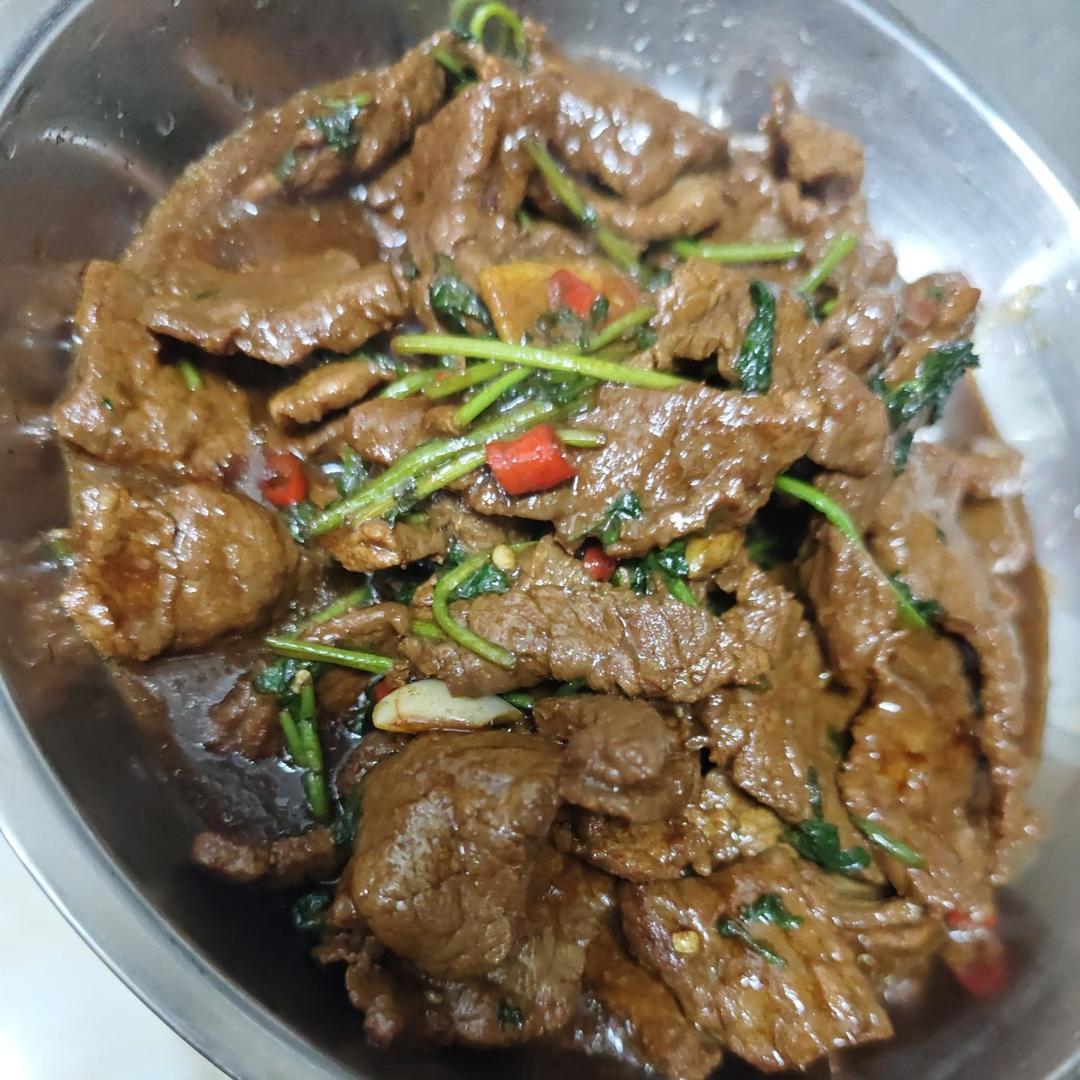 小炒黄牛肉