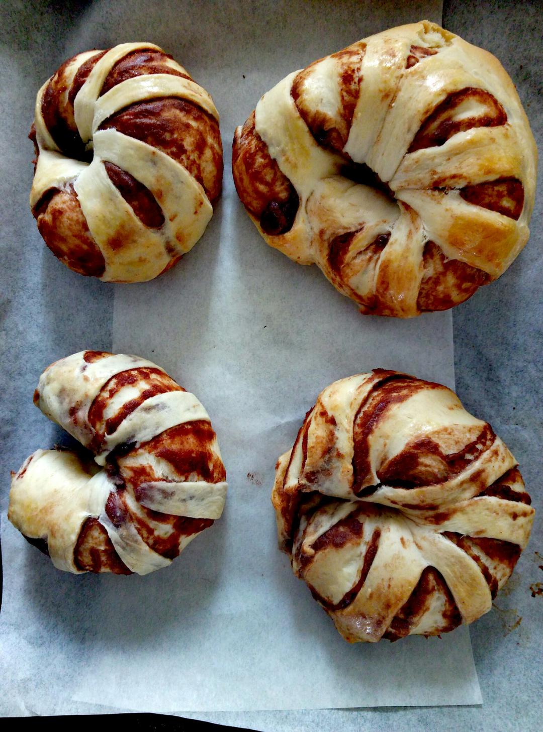 碧君做的花式豆沙面包