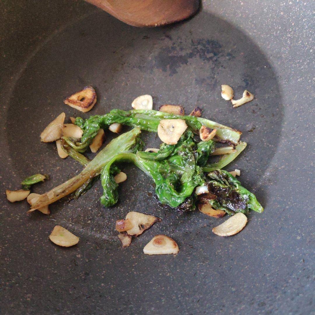 #从生菜通心菜入手教你炒出青爽脆绿的叶菜#