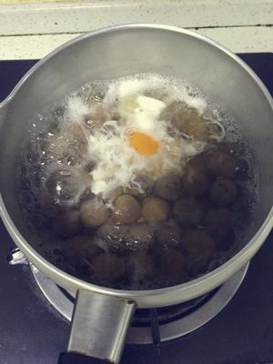 桂圆干（龙眼干）打蛋的做法 步骤1