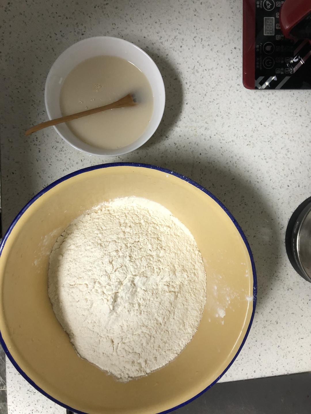 纯奶手撕吐司的做法 步骤1