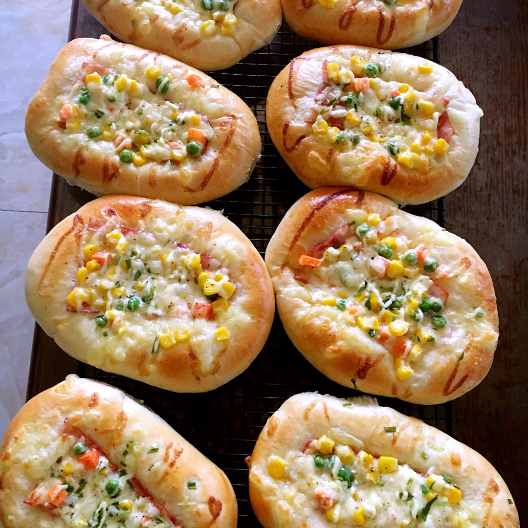 【培根沙拉面包】