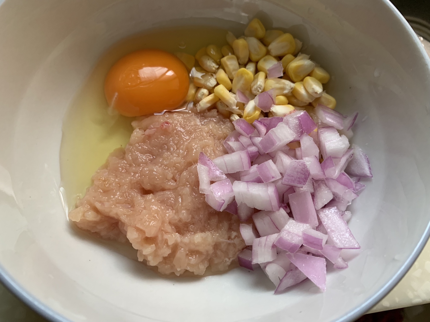 玉米洋葱鸡肉饼（辅食1岁以上宝宝）的做法 步骤1
