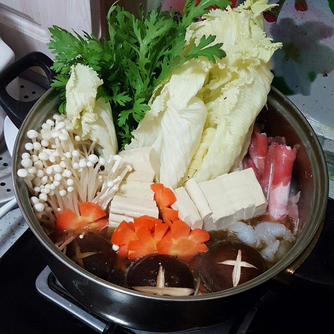 寿喜烧（日式牛肉火锅）