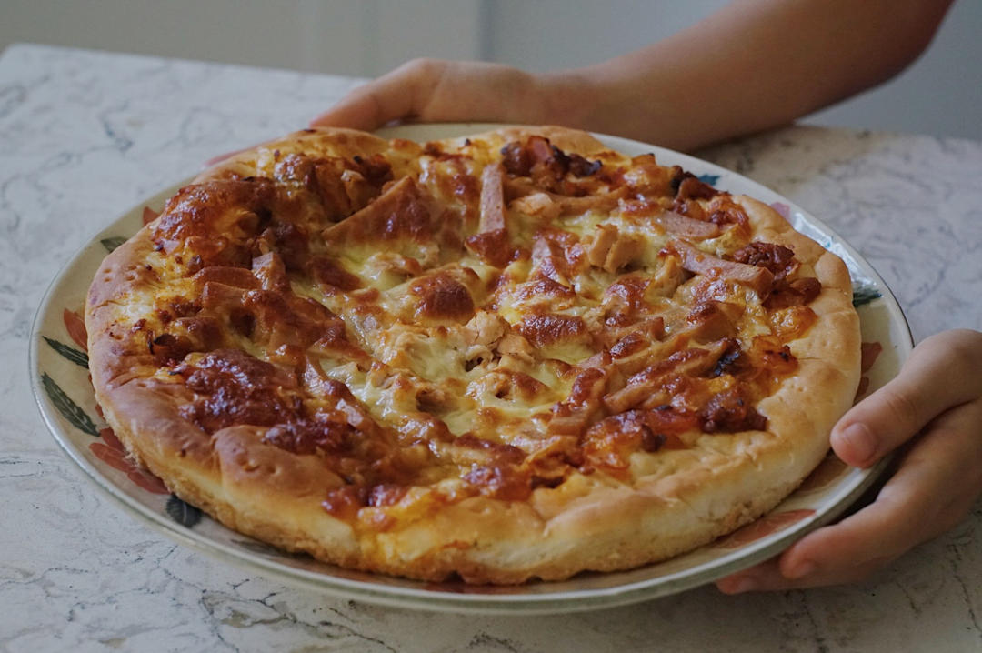 儿子说比BSK好吃的披萨（含披萨酱、饼底做法）