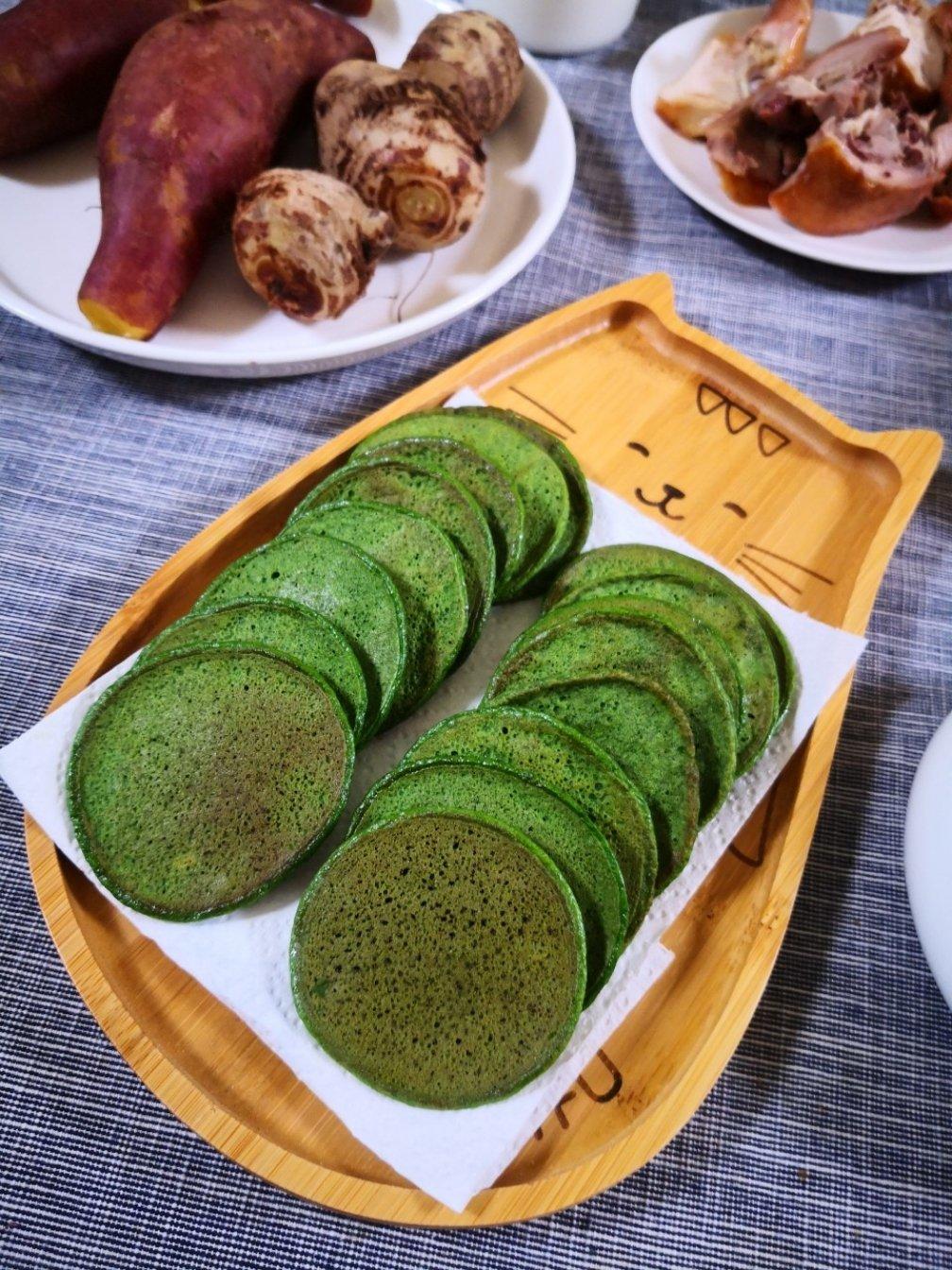 菠菜鸡蛋饼