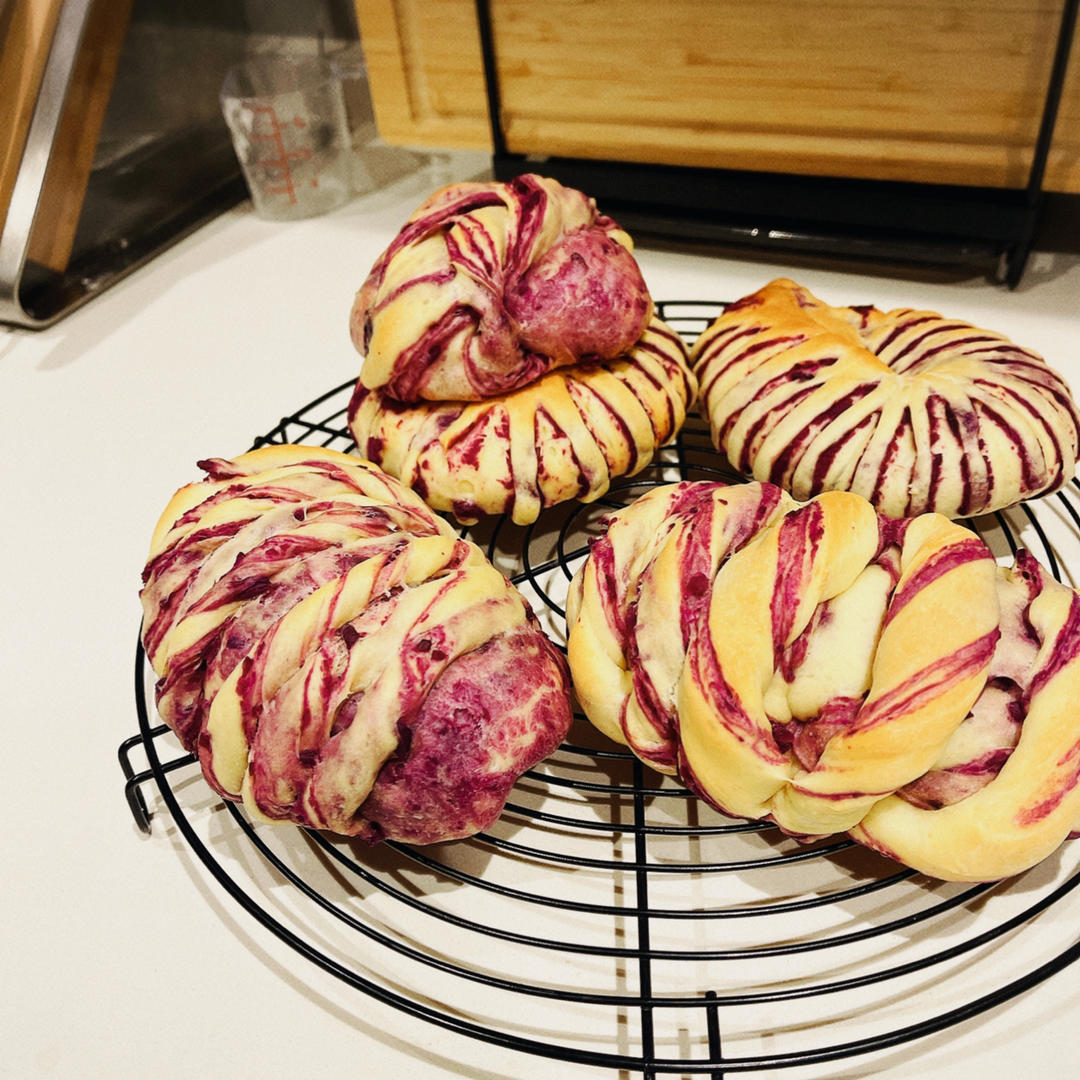 超级软的梦幻紫薯面包卷/附紫薯馅不粘手小方法