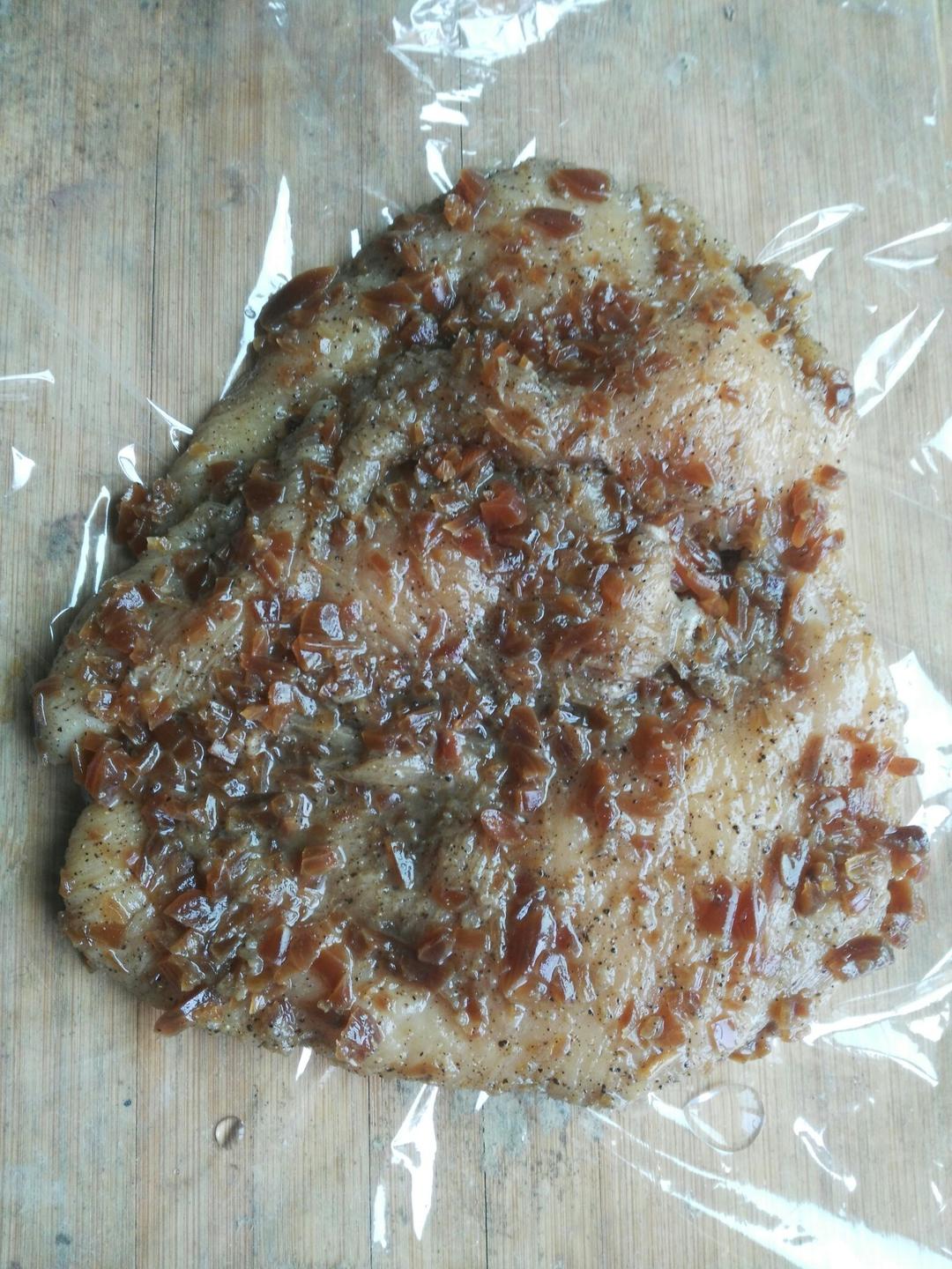 酷炫屌炸天好吃的煎鸡胸肉（香蒜蜂蜜煎鸡胸肉）