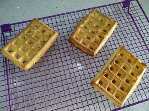 华夫饼硅胶模具烤箱版(一人份、详细图解、玉米油、无泡打粉、海氏40L烤箱)的做法 步骤7