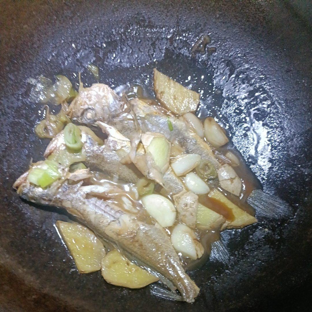 不会碎的红烧小黄鱼