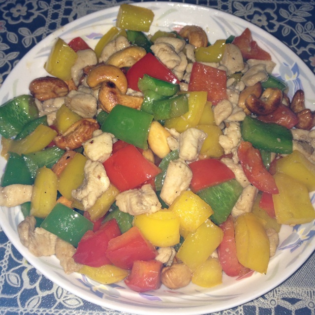 彩椒腰果鸡丁