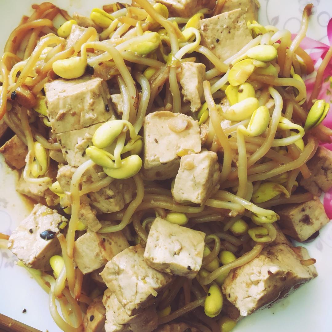 nk-zy做的豆瓣豆芽炒豆腐