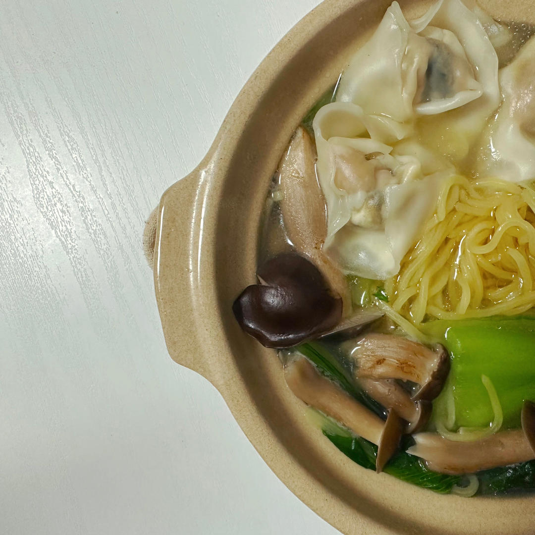 一人暮らしって何か食べよう