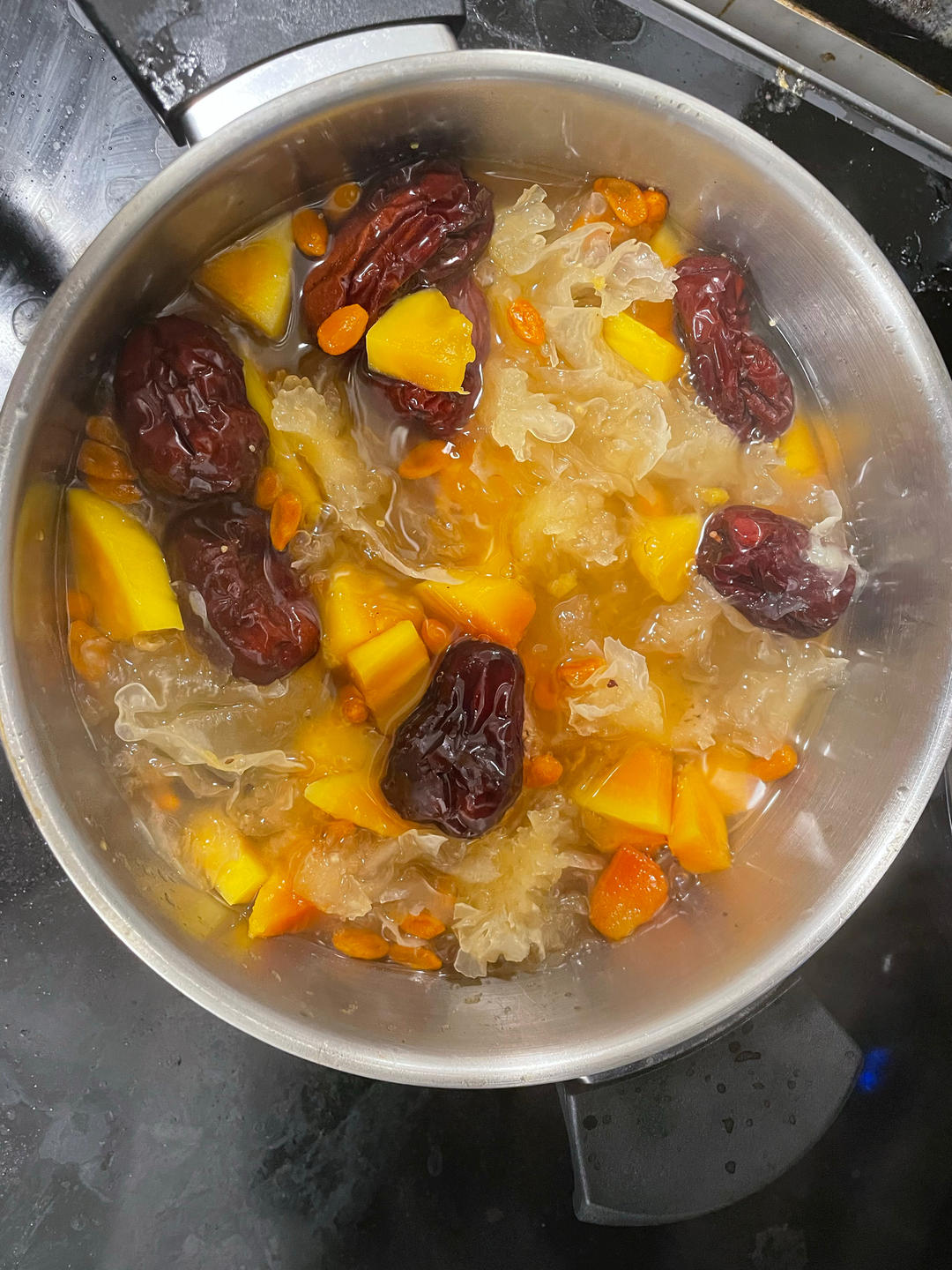 红枣木瓜银耳汤