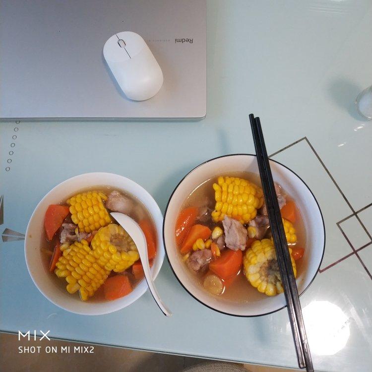 玉米排骨汤